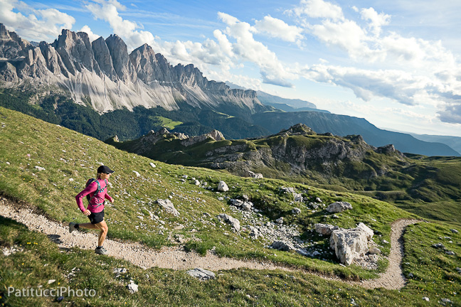 fondo de pantalla de trail running,montaña,cordillera,cresta,colina,recreación al aire libre