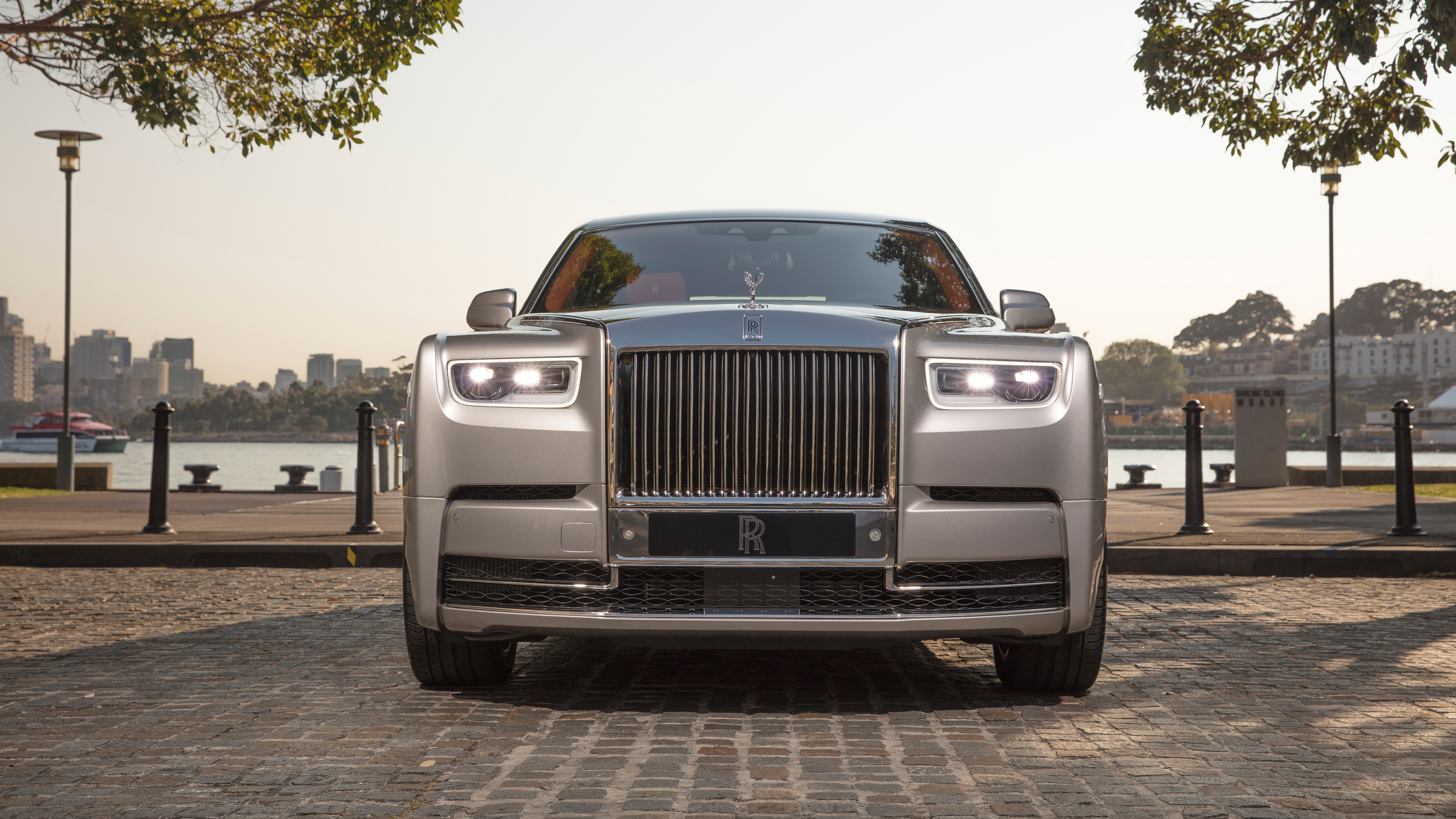 rolls royce phantom wallpaper,land vehicle,vehicle,car,luxury vehicle,rolls royce phantom