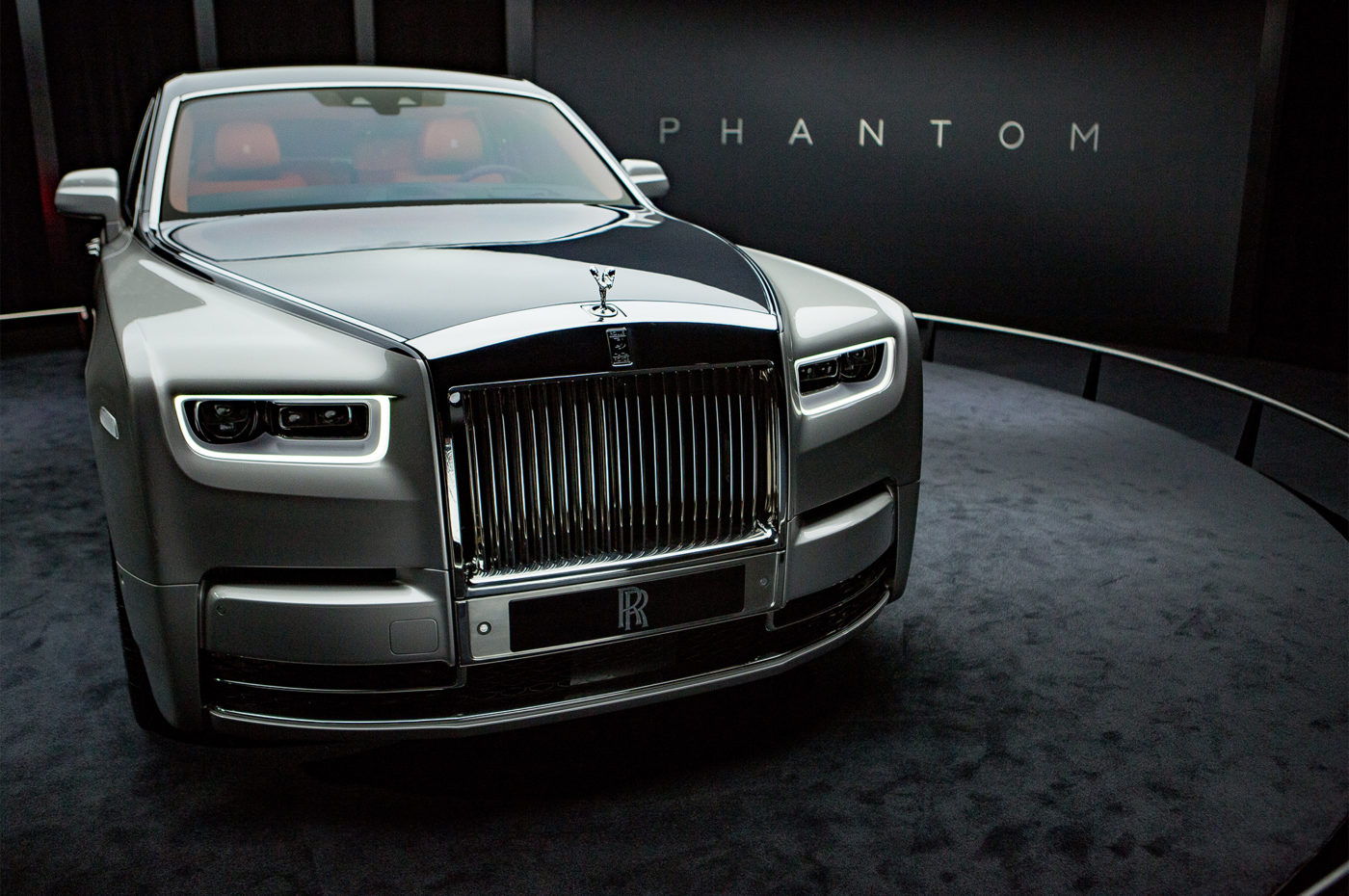 rolls royce phantom wallpaper,land vehicle,vehicle,luxury vehicle,car,rolls royce