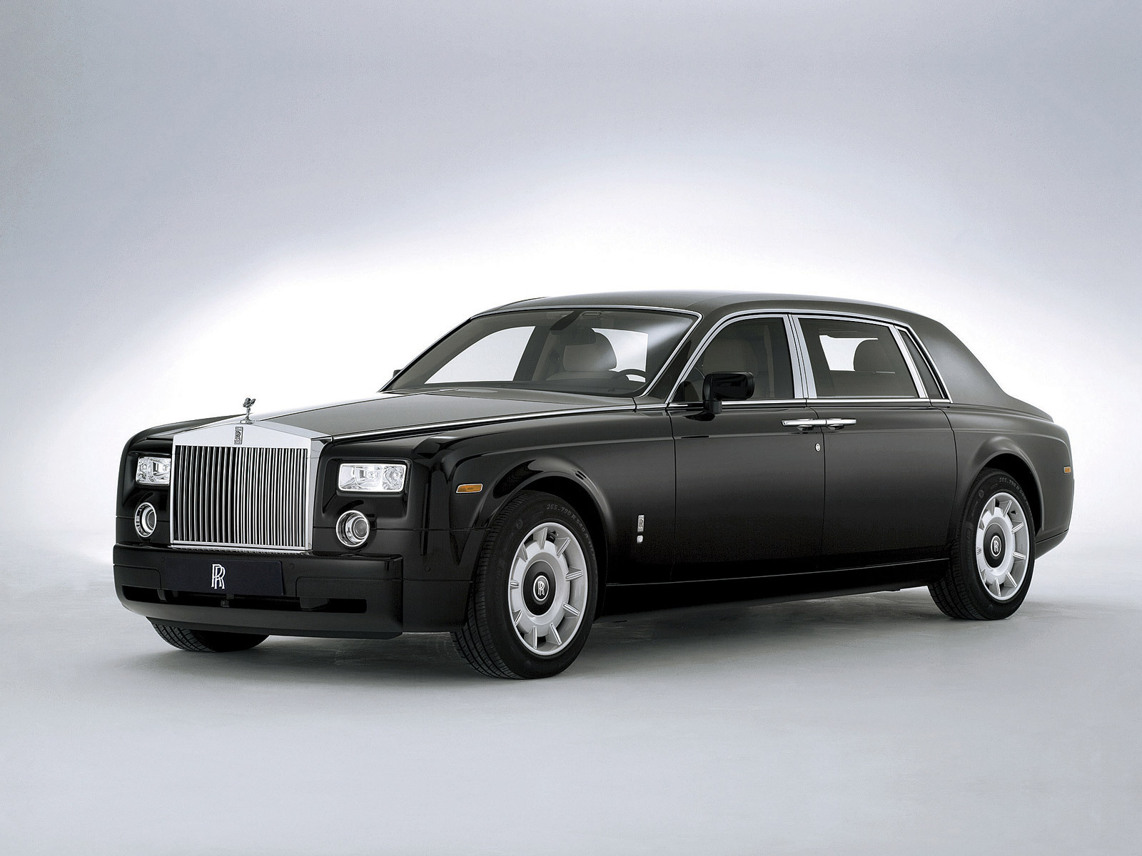 rolls royce phantom wallpaper,land vehicle,vehicle,car,luxury vehicle,rolls royce phantom