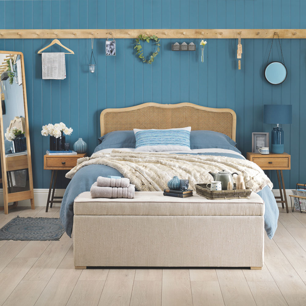 beach wallpaper bedroom,bedroom,furniture,bed,room,bed frame
