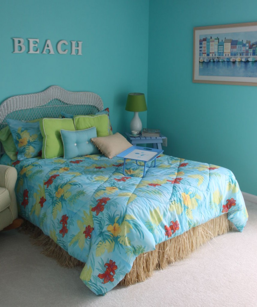 beach themed wallpaper for bedroom,bedroom,bed sheet,bed,furniture,bedding