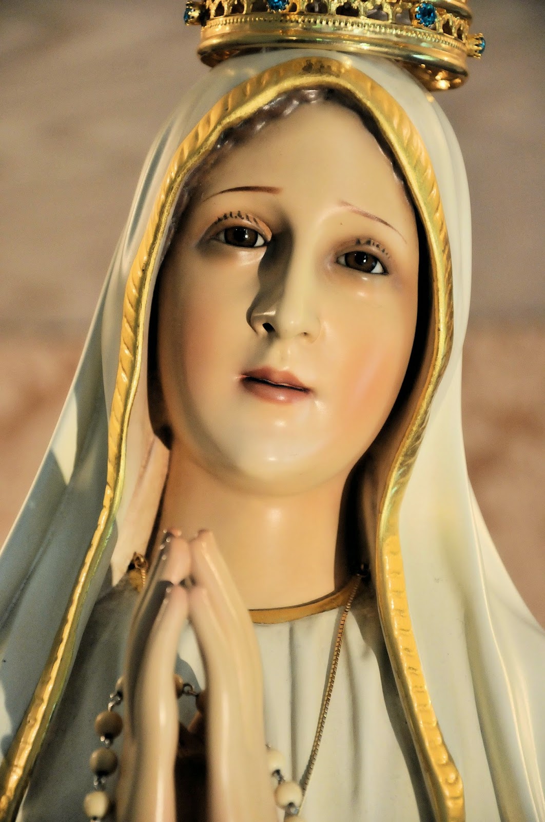 our lady of fatima wallpaper,forehead,eye,lip,headgear,statue