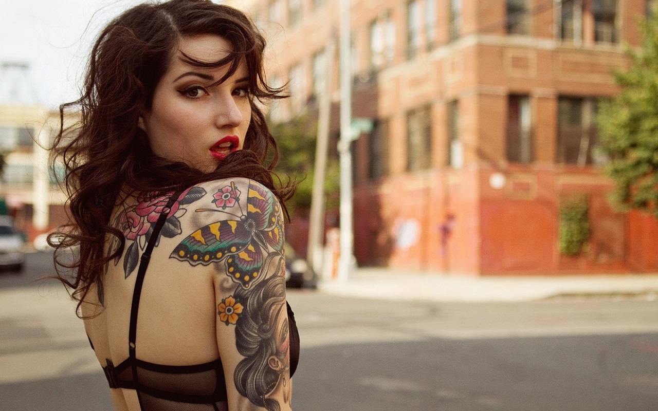 tattooed women wallpaper,hair,clothing,shoulder,beauty,street fashion