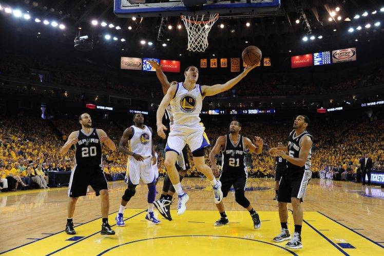 canasta de bolas de papel tapiz,jugador,cancha de baloncesto,deportes,jugador de baloncesto,movimientos de baloncesto