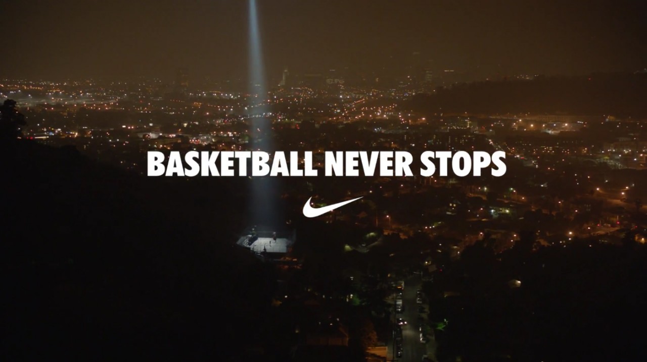 nike baloncesto fondo de pantalla,fotografía aérea,cielo,noche,texto,ciudad