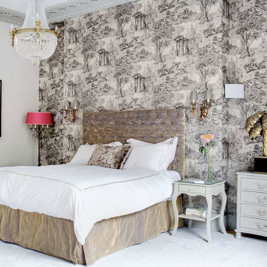 Vintage Bedroom Wallpaper Ideas WallpaperUse