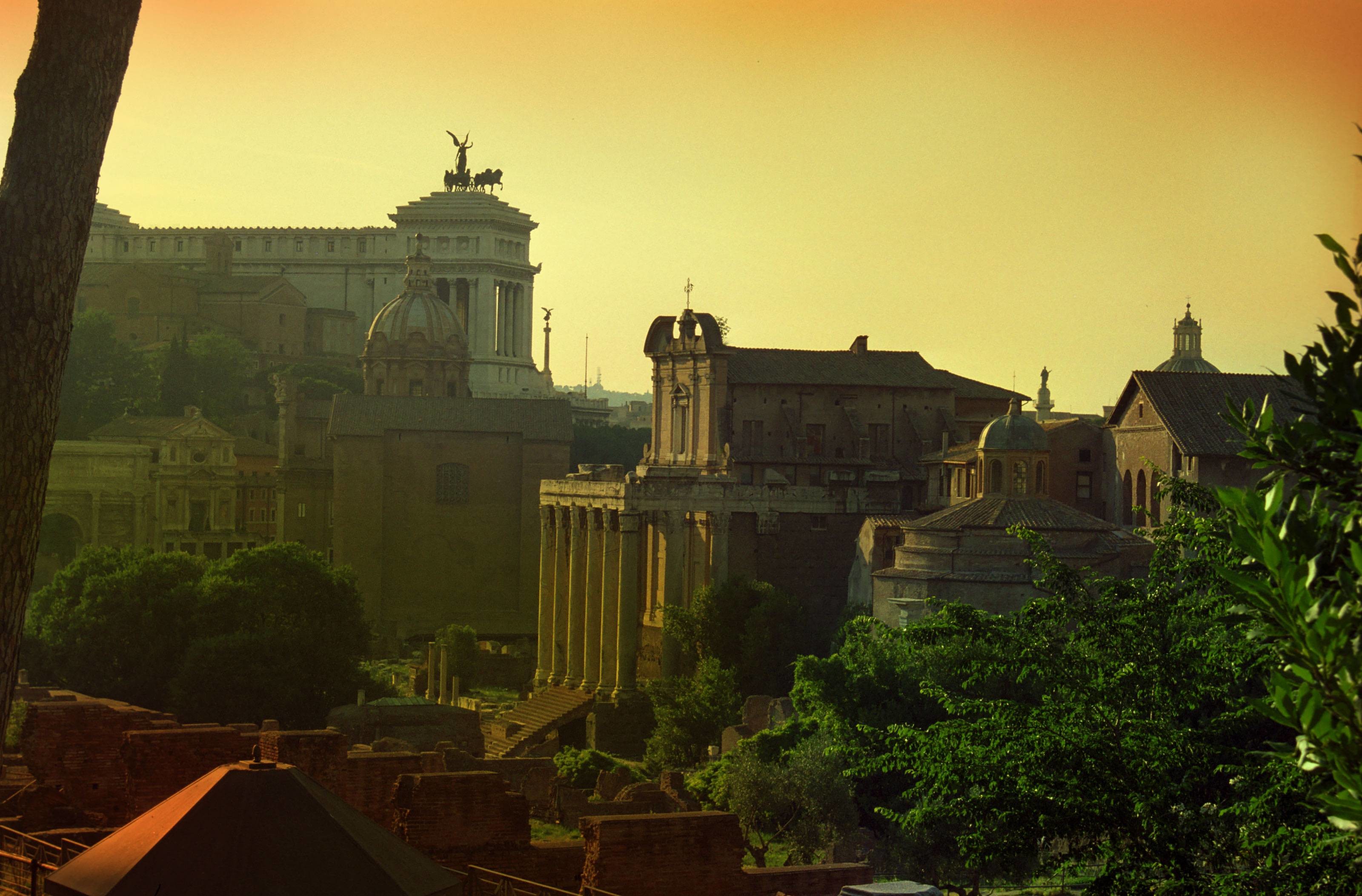 fondo de pantalla del imperio romano,cielo,pueblo,mañana,ciudad,árbol