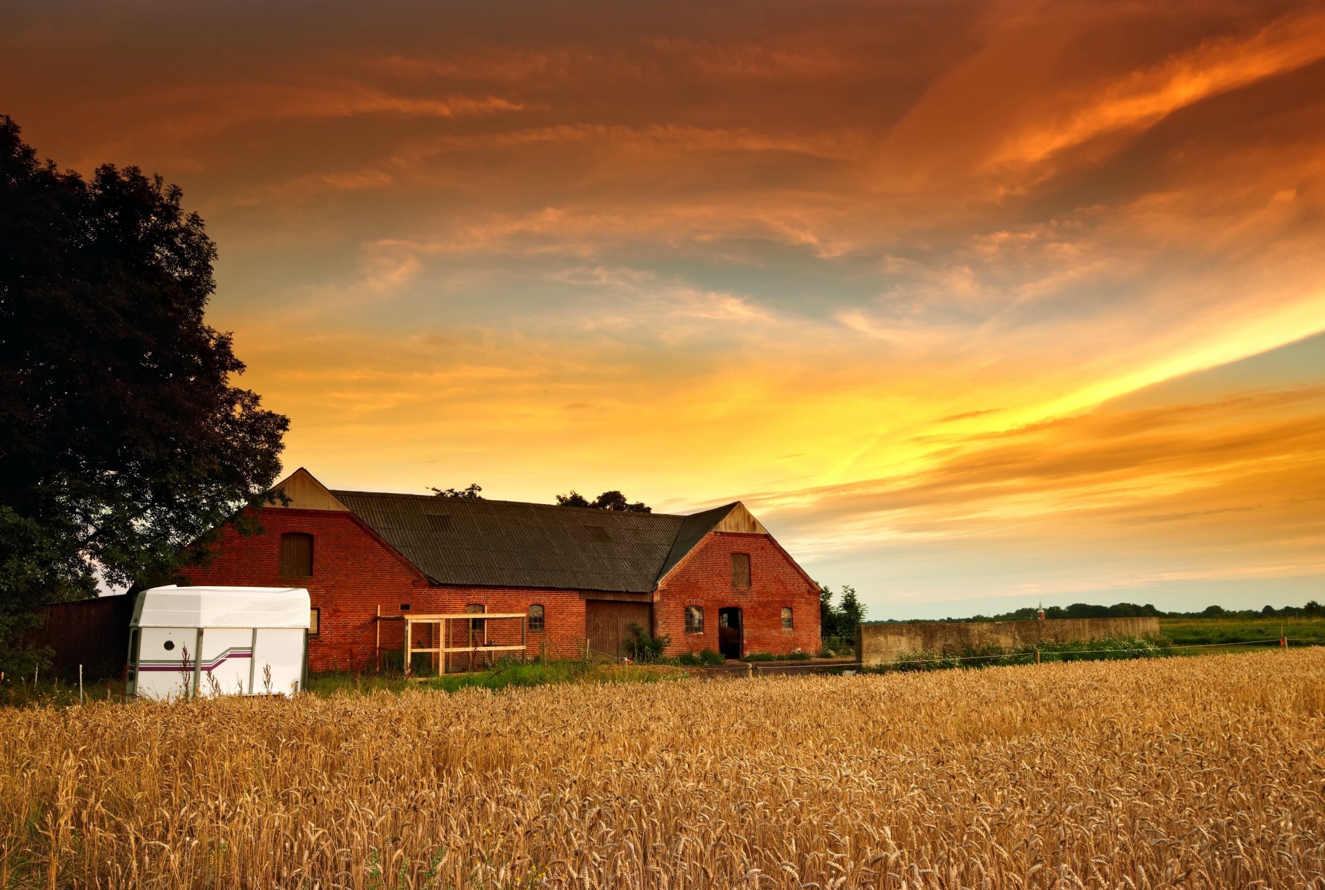 naturhaus tapete,himmel,natürliche landschaft,feld,bauernhof,haus