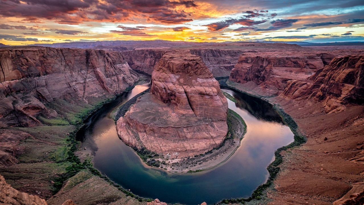 horseshoe wallpaper,natural landscape,nature,formation,sky,landmark