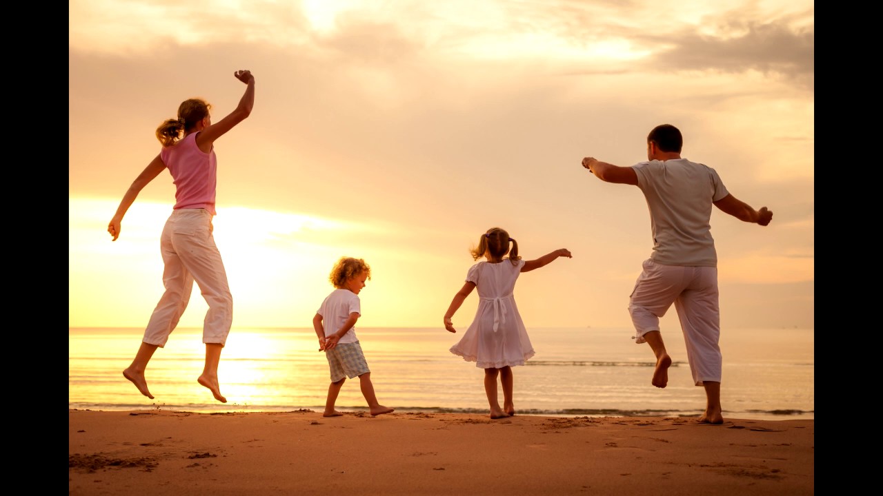 fond d'écran de la vie heureuse,les gens sur la plage,amusement,relation amicale,gens,heureux