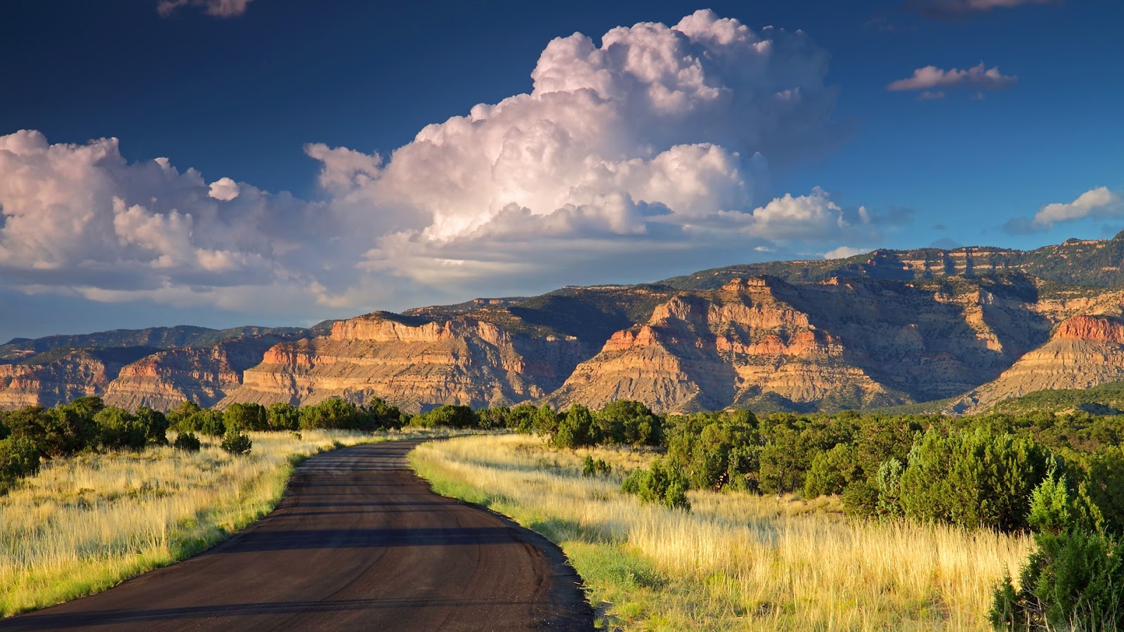 classic desktop wallpaper,sky,natural landscape,nature,cloud,mountainous landforms