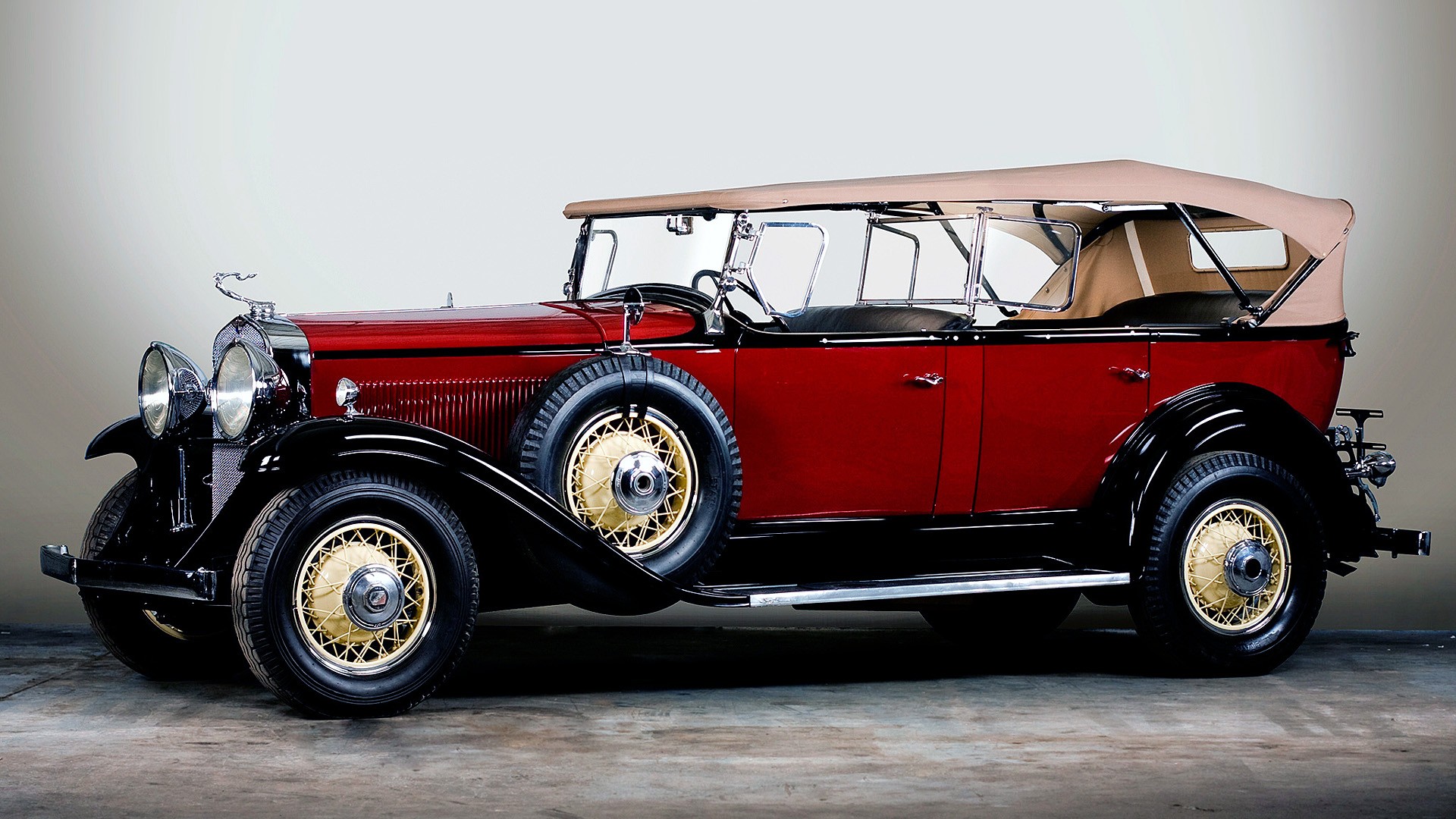 classic desktop wallpaper,land vehicle,vehicle,car,vintage car,antique car