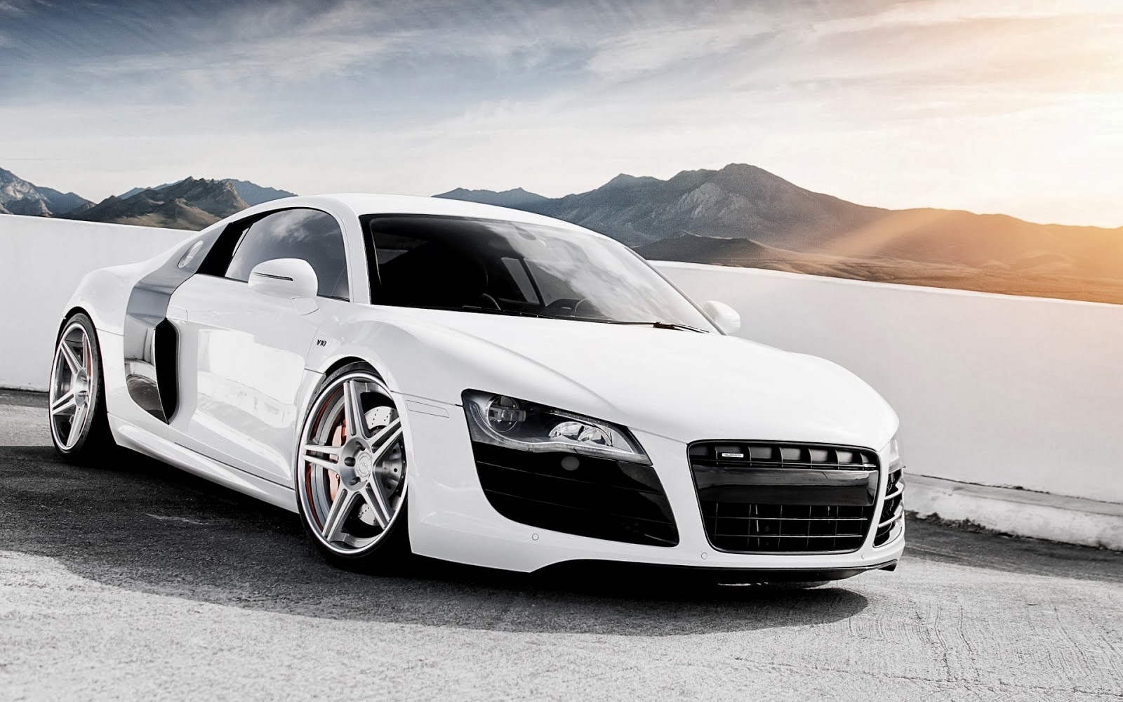 r8 wallpaper,land vehicle,vehicle,car,automotive design,audi