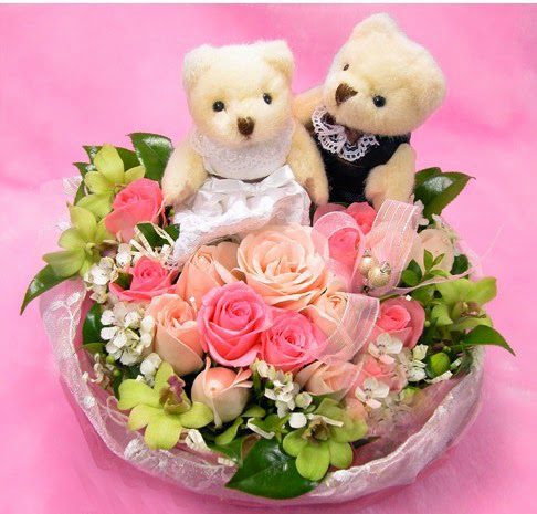 teddy bear wallpapers with flowers,bouquet,teddy bear,pink,cut flowers,flower