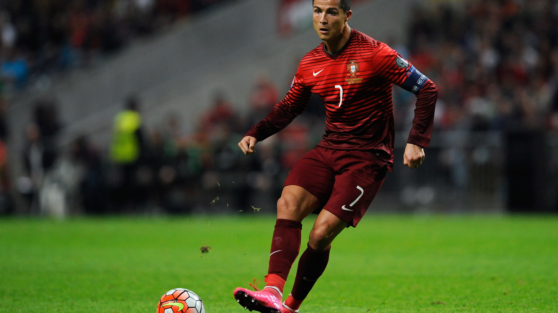 ronaldo hd wallpapers football,player,sports,soccer player,sports equipment,football player