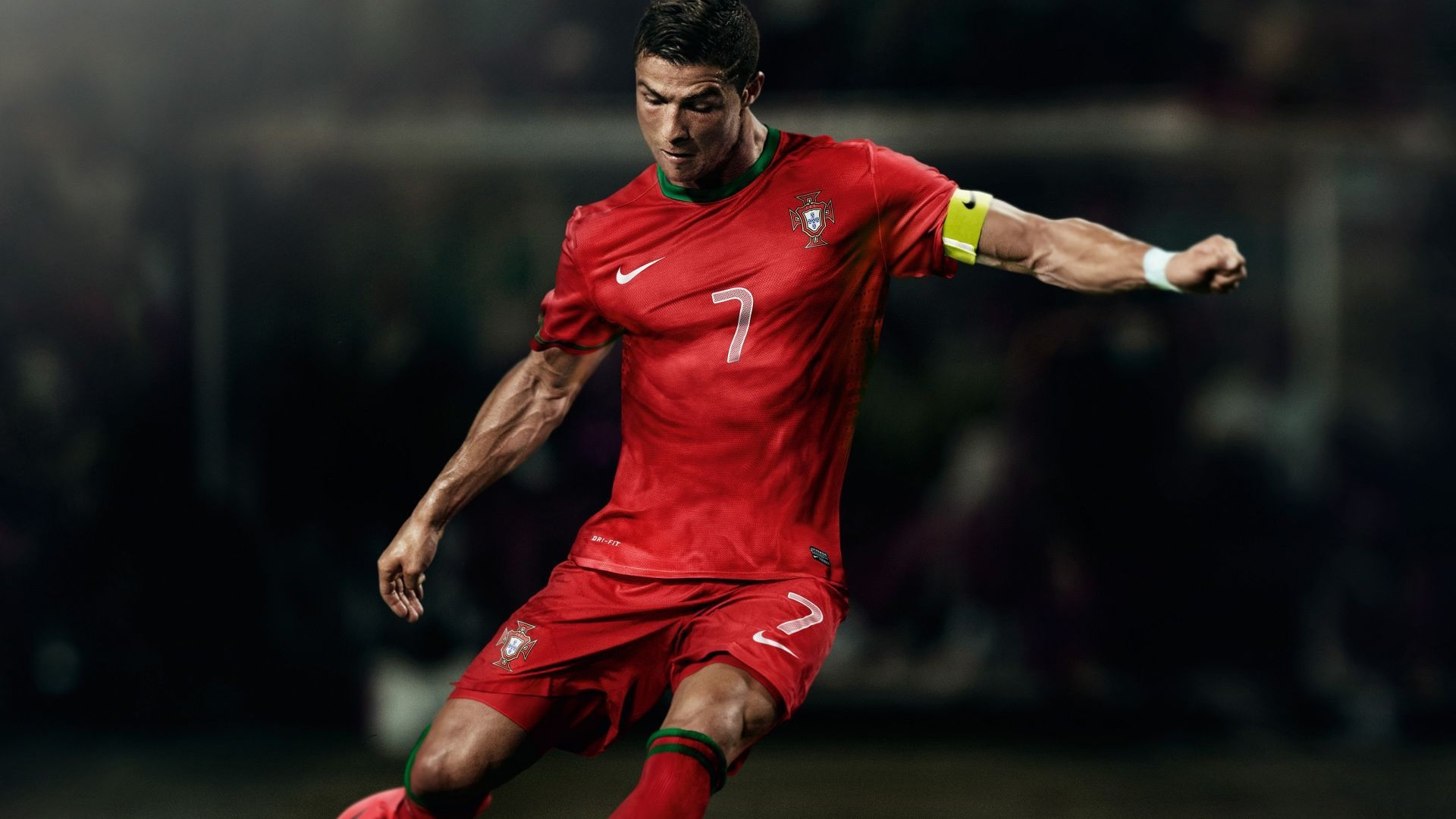 wallpaper cristiano ronaldo hd,football player,soccer player,player,sports,sports equipment