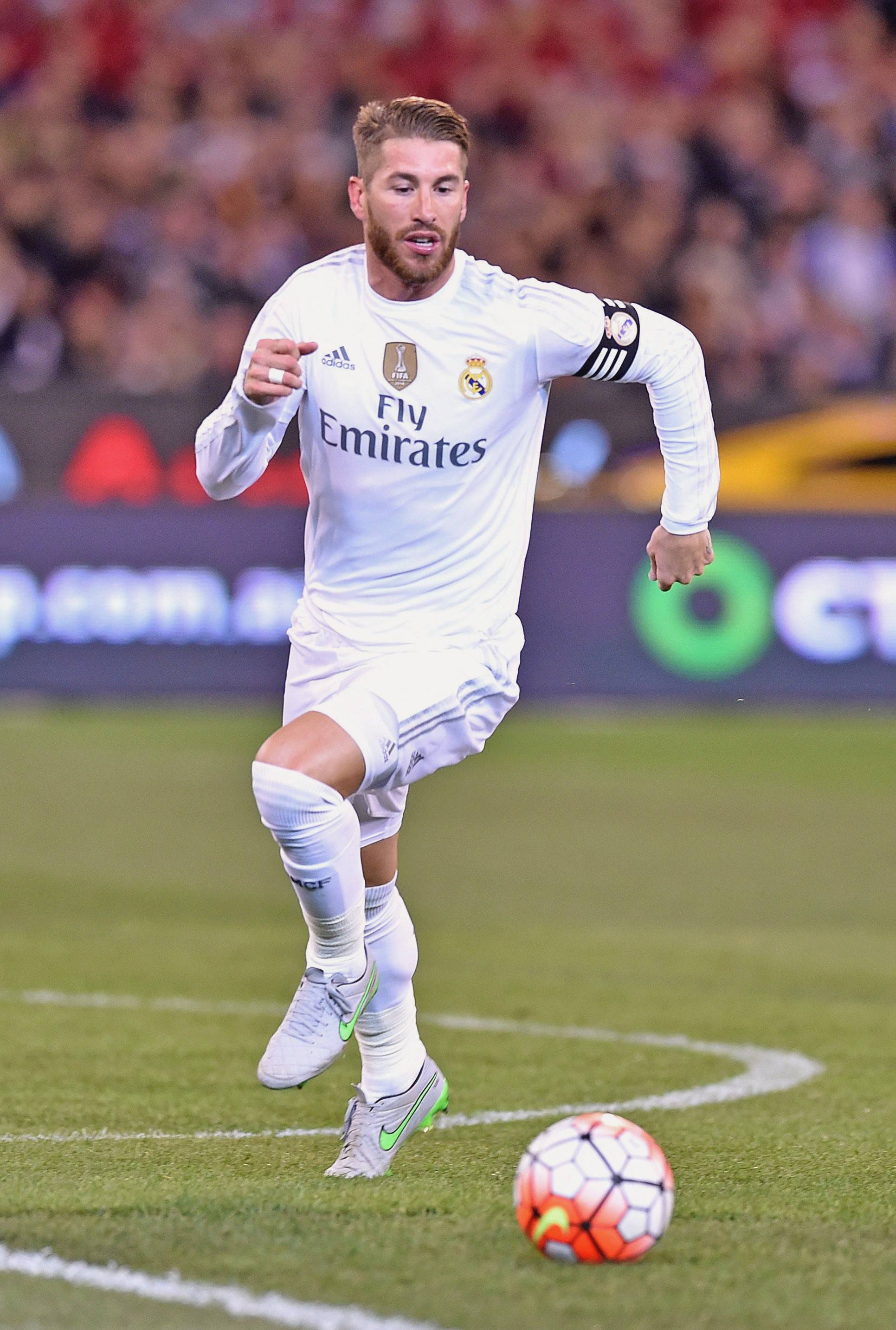 sergio ramos iphone wallpaper,player,sports,soccer player,sports equipment,football player