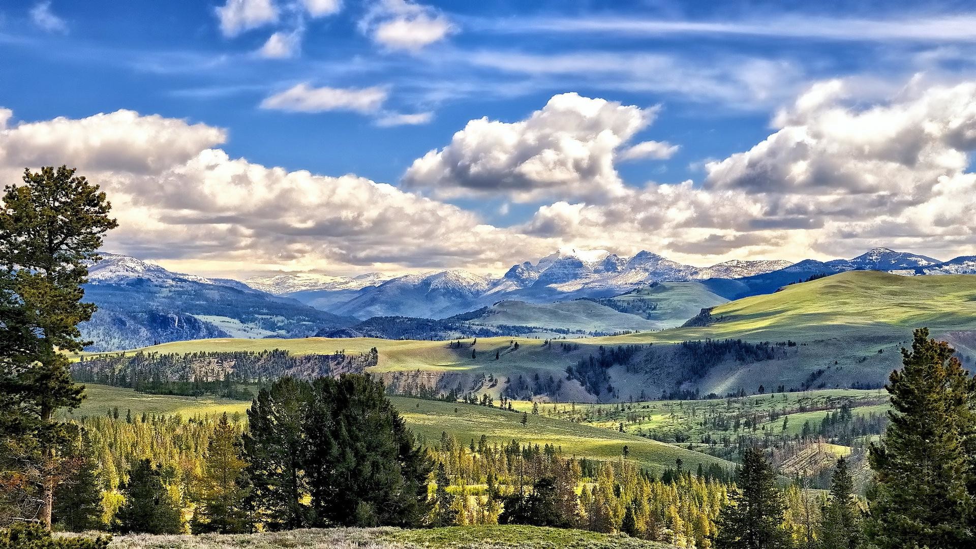 fond d'écran yellowstone,montagne,paysage naturel,la nature,ciel,chaîne de montagnes