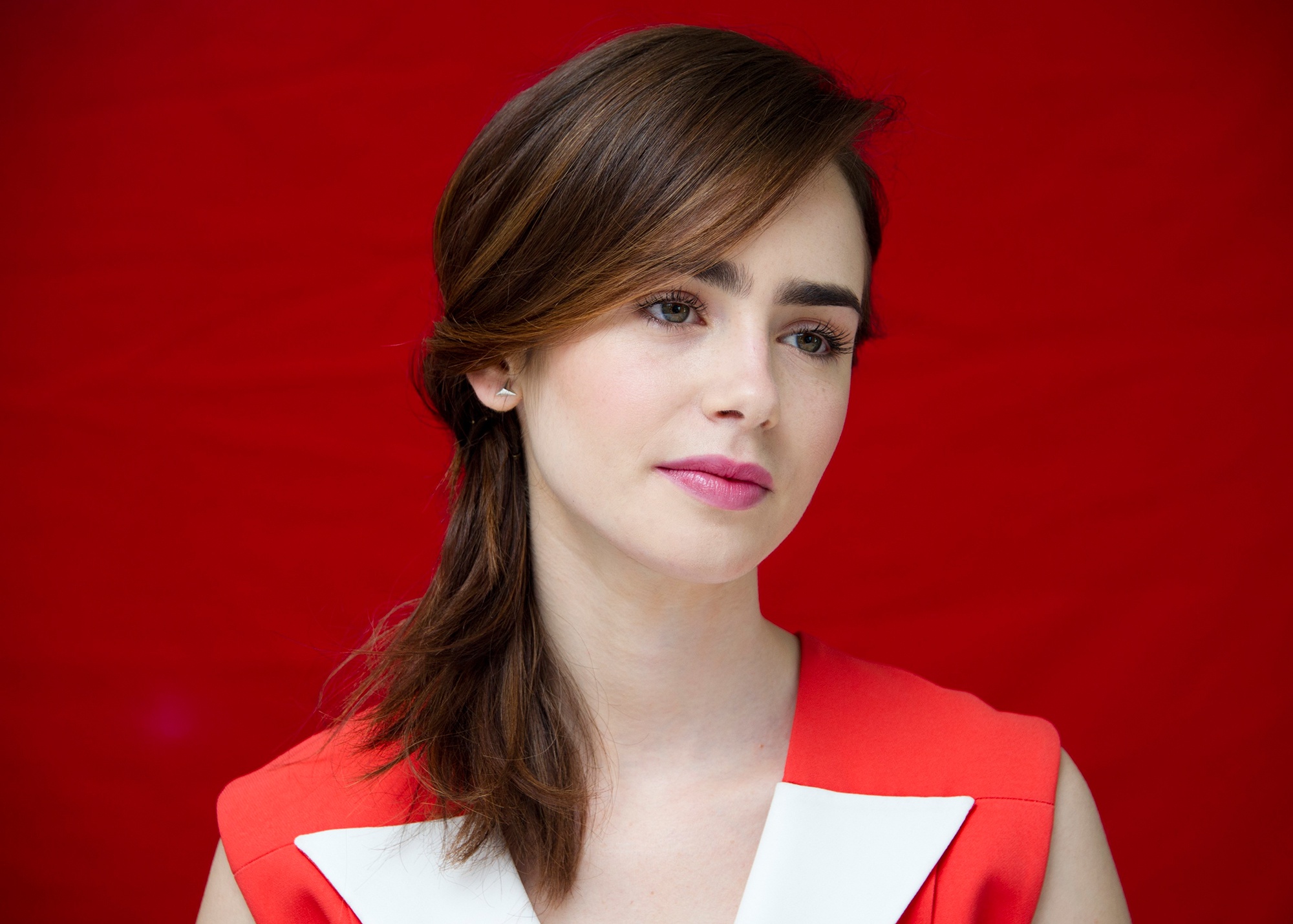 lily collins wallpaper,hair,face,hairstyle,lip,chin