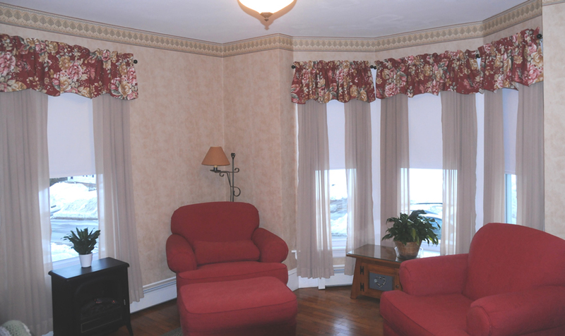 wallpaper borders for living room,curtain,window treatment,room,interior design,property