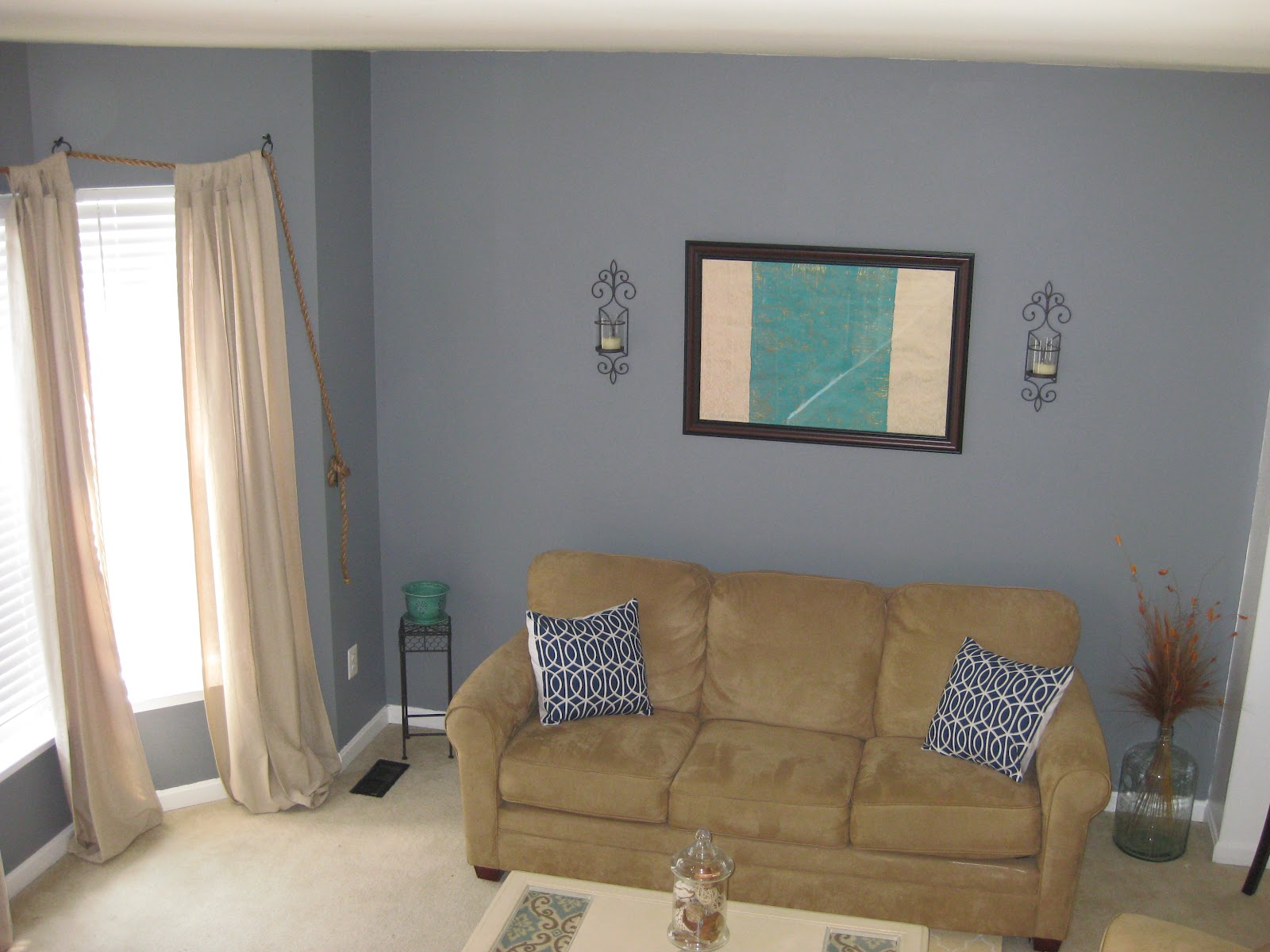 wallpaper borders for living room,room,property,furniture,living room,interior design