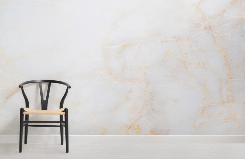 papier peint en marbre blanc et or,blanc,mur,meubles,chaise,sol