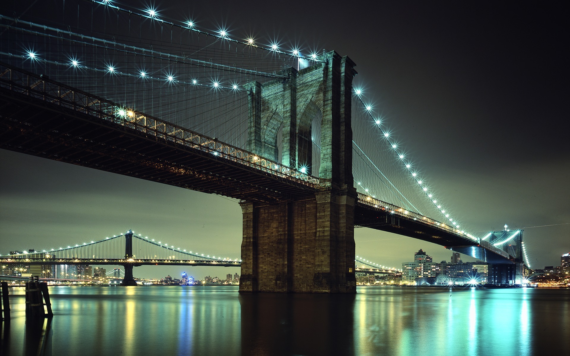 puente de brooklyn fondo de pantalla,puente,noche,ruta aérea,puente colgante,cielo