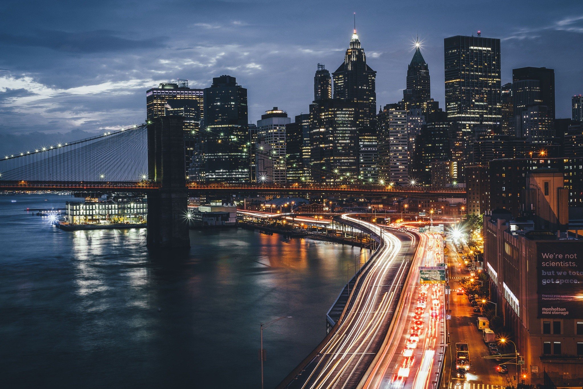 sfondo di new york city di notte,paesaggio urbano,area metropolitana,città,orizzonte,area urbana
