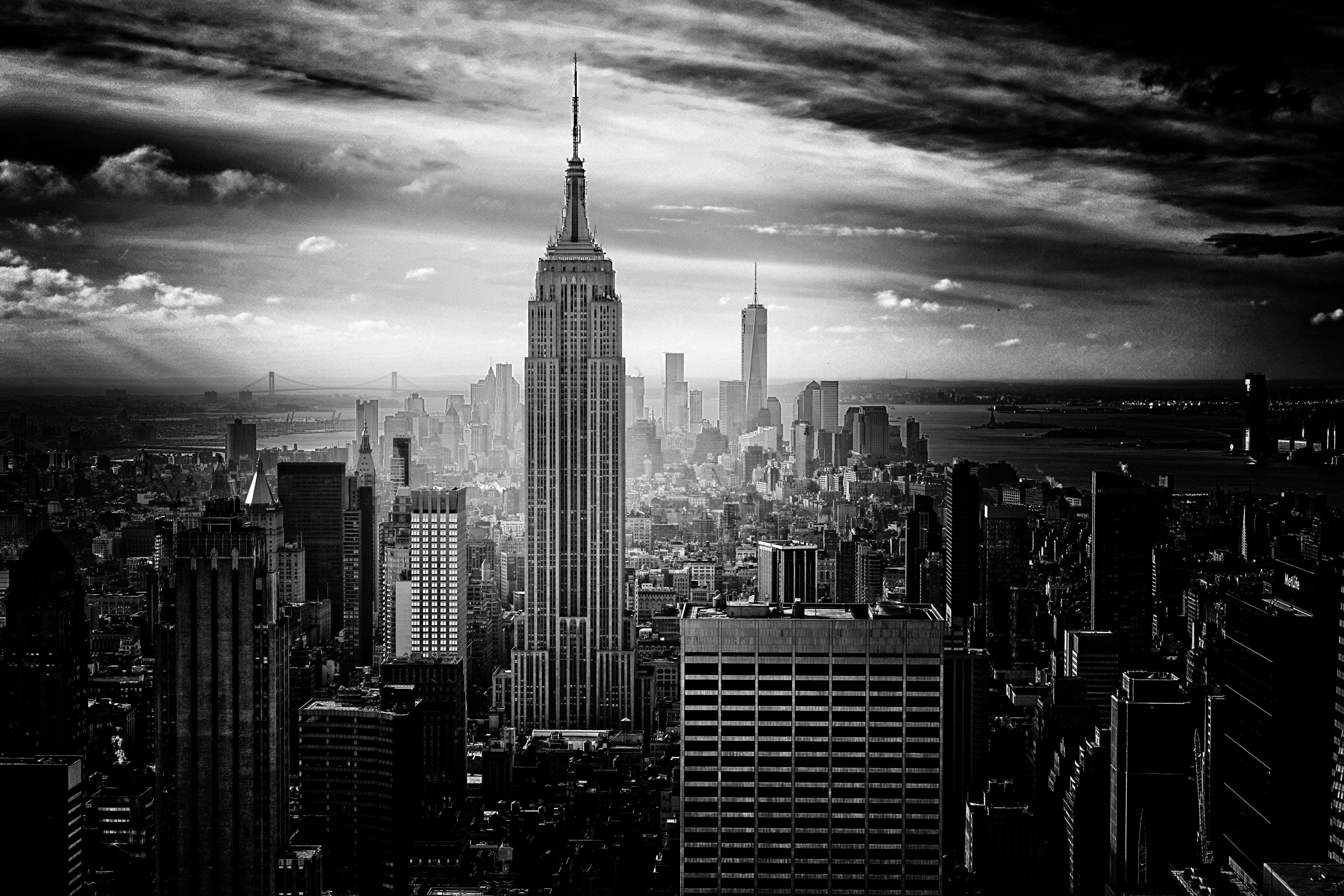 new york city wallpaper black and white,city,cityscape,metropolitan area,metropolis,skyscraper