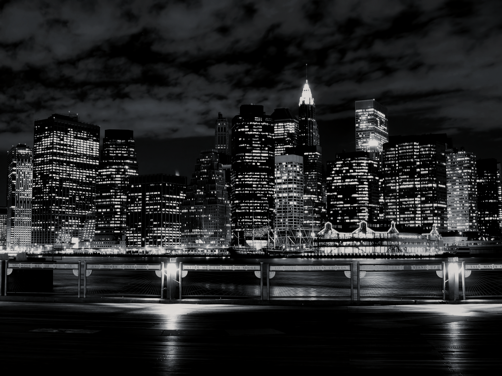 carta da parati di new york city in bianco e nero,paesaggio urbano,città,orizzonte,riflessione,nero