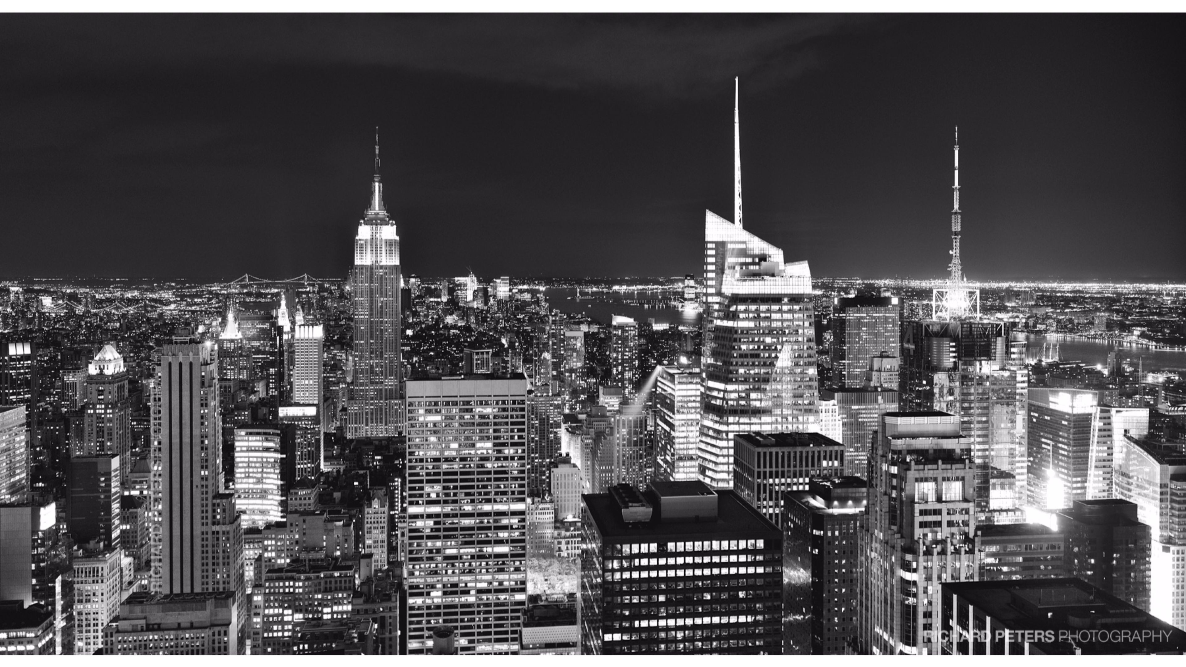 papier peint new york city noir et blanc,ville,paysage urbain,zone métropolitaine,horizon,zone urbaine