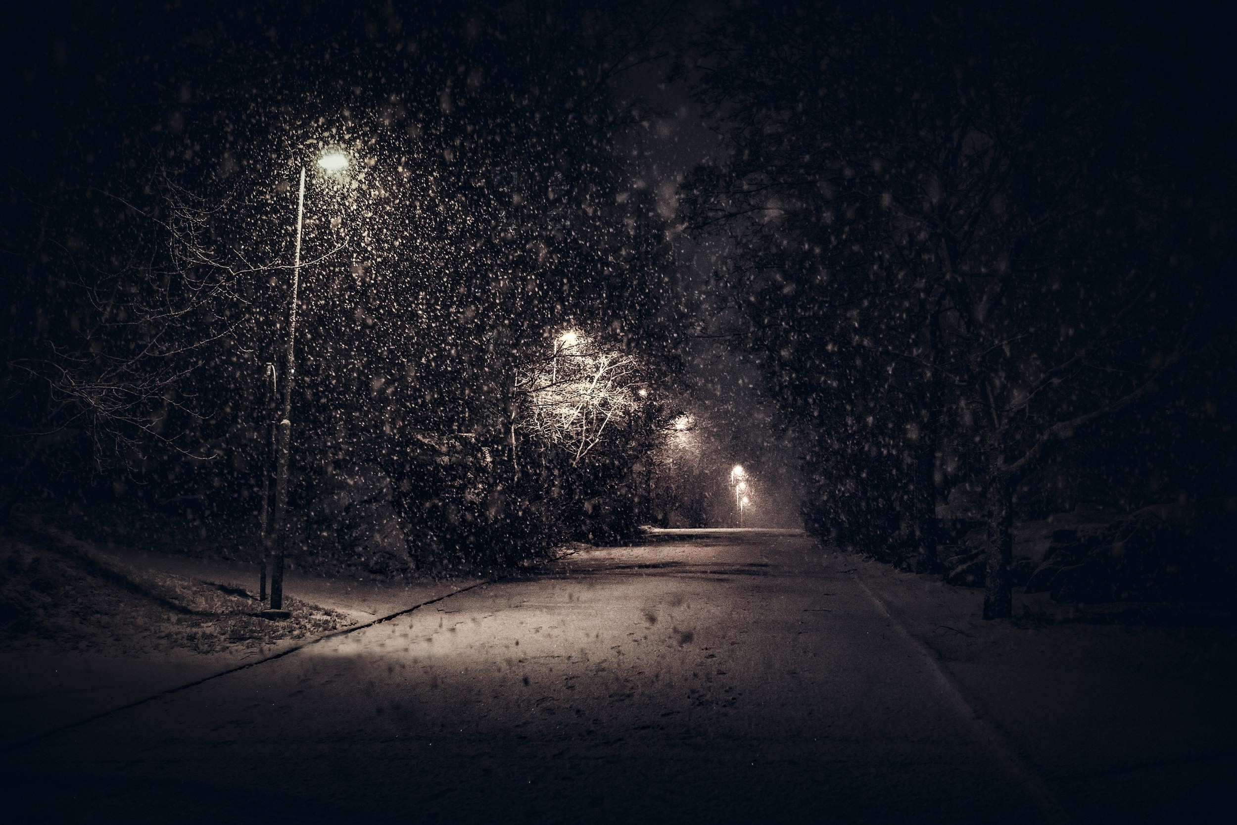 carta da parati lampione,neve,cielo,buio,lampione,notte