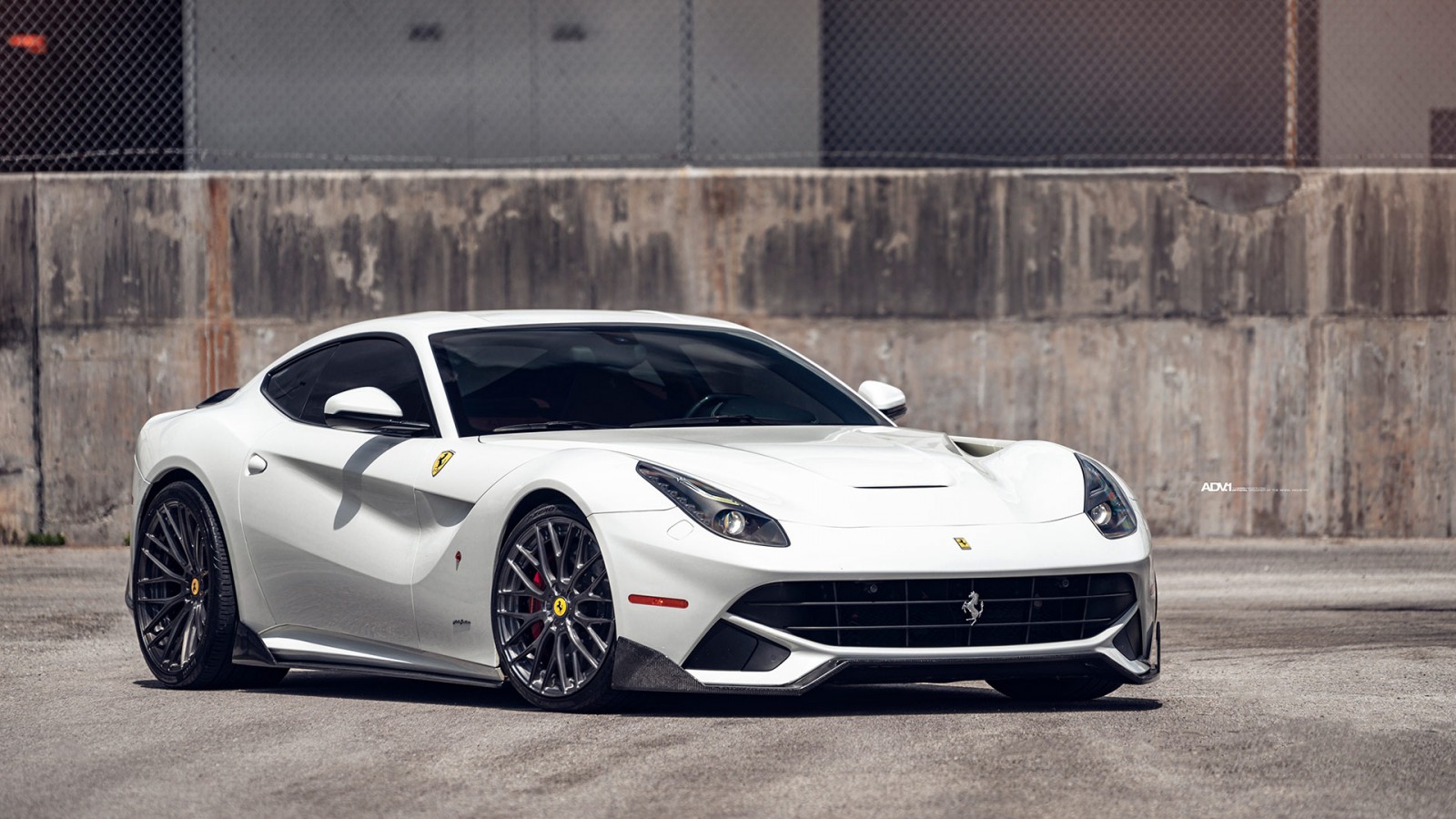 ferrari wallpaper download,land vehicle,vehicle,car,supercar,automotive design