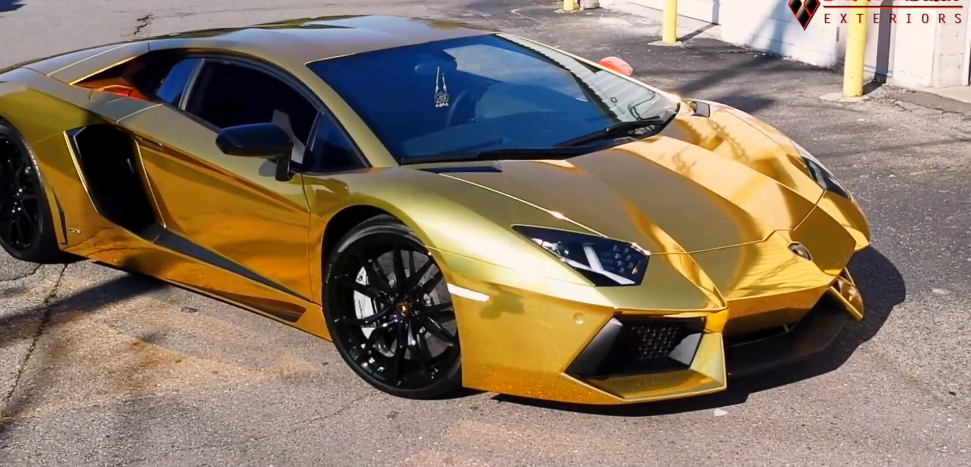 gold lamborghini wallpaper,land vehicle,vehicle,car,supercar,lamborghini aventador