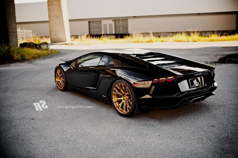 gold lamborghini wallpaper,land vehicle,vehicle,car,supercar,automotive design