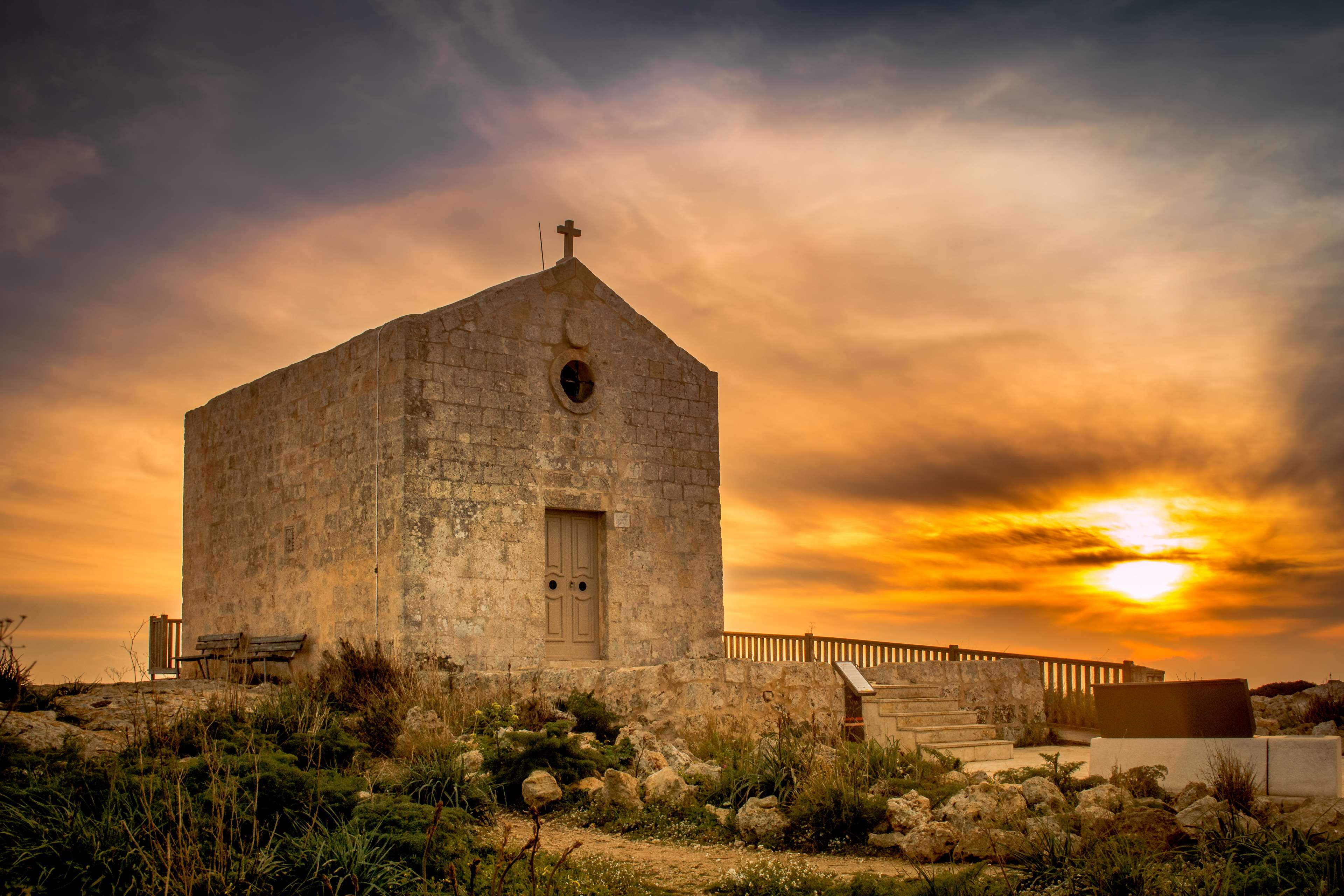 papier peint catolico,ciel,nuage,architecture,zone rurale,paysage