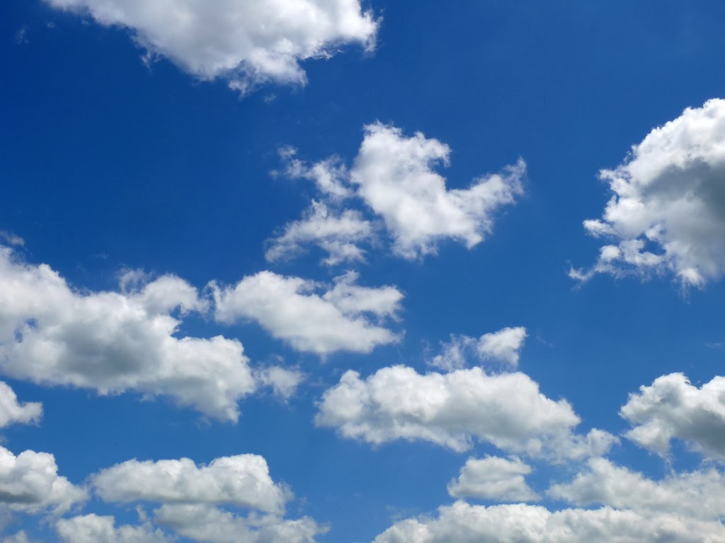 曇り空の壁紙,空,雲,昼間,青い,積雲