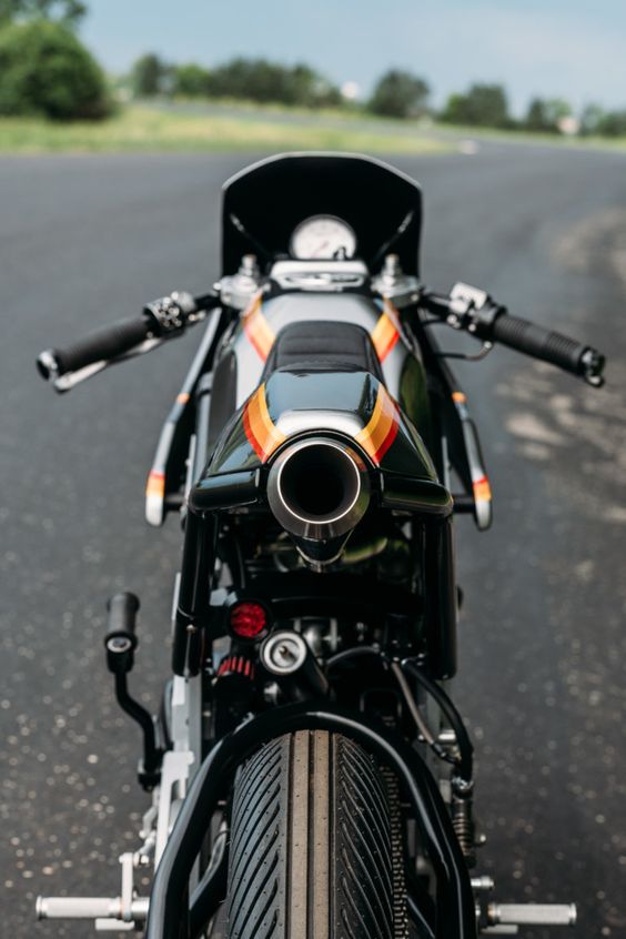 hd bikes wallpapers for android,motorcycle,vehicle,motor vehicle,motorcycle accessories,orange