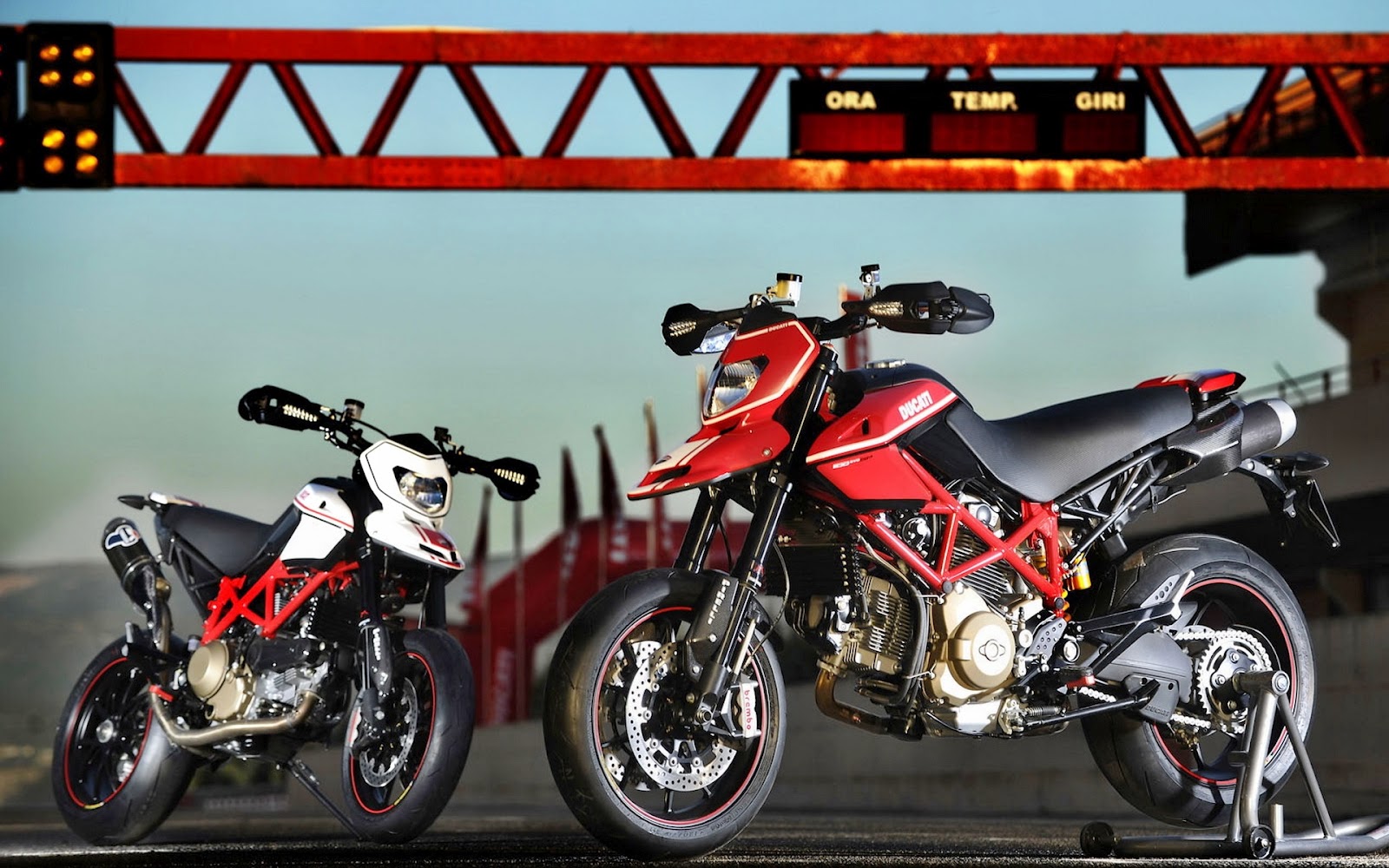 hd bikes wallpapers for android,land vehicle,vehicle,motorcycle,car,motorcycling