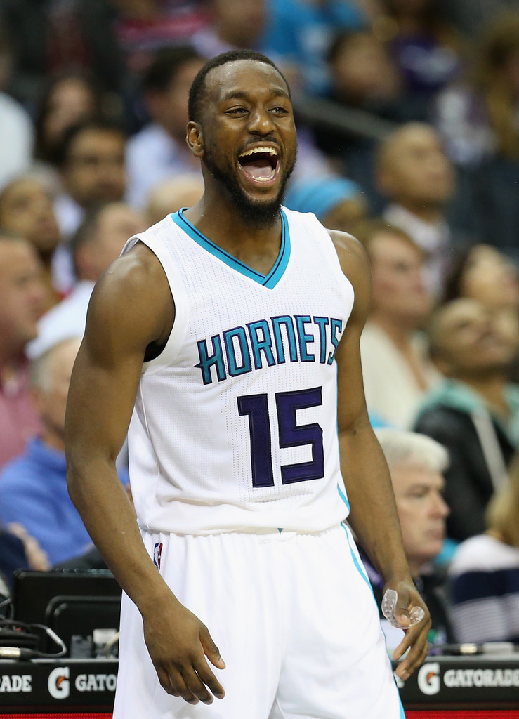 fond d'écran kemba walker,des sports,joueur de basketball,joueur,basketball,mouvements de basket ball