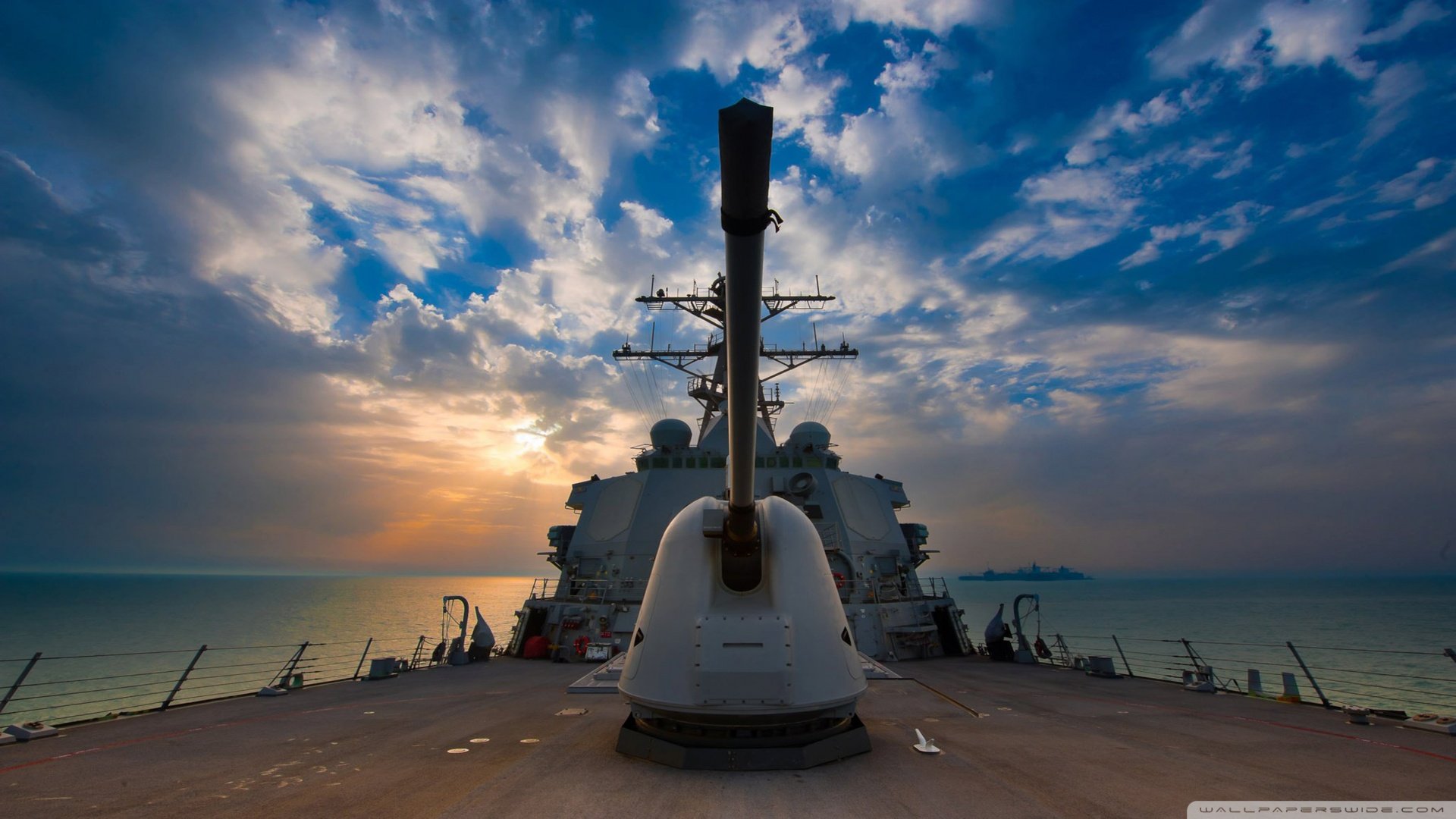 fondo de pantalla azul marino hd,acorazado,cielo,vehículo,destructor,buque de guerra