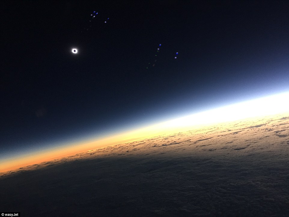 軌道の壁紙,雰囲気,空,地平線,天体,宇宙