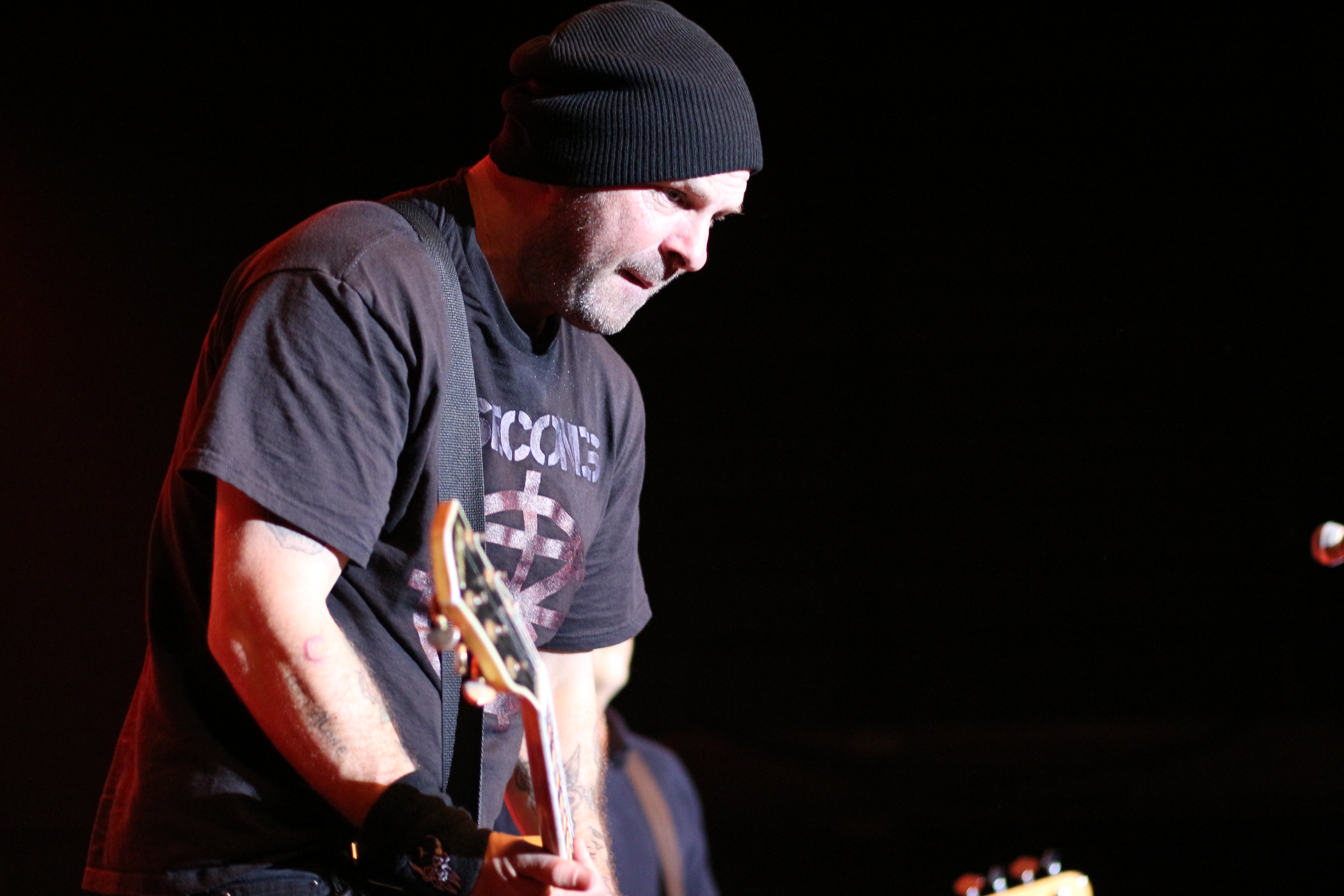 rancid wallpaper,music,guitarist,entertainment,musician,performance