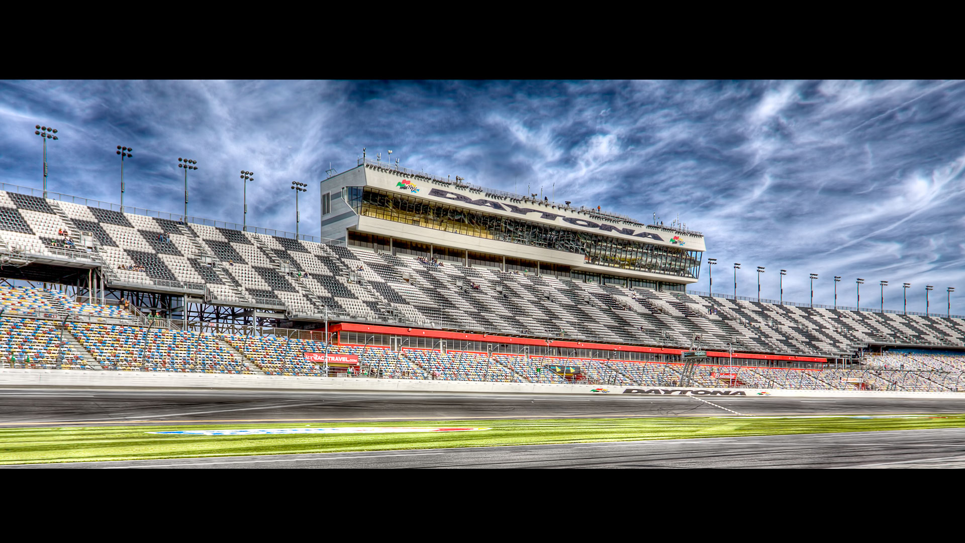 fondo de pantalla de speedway,estadio,pista de carreras,arquitectura,cielo,estadio de fútbol específico