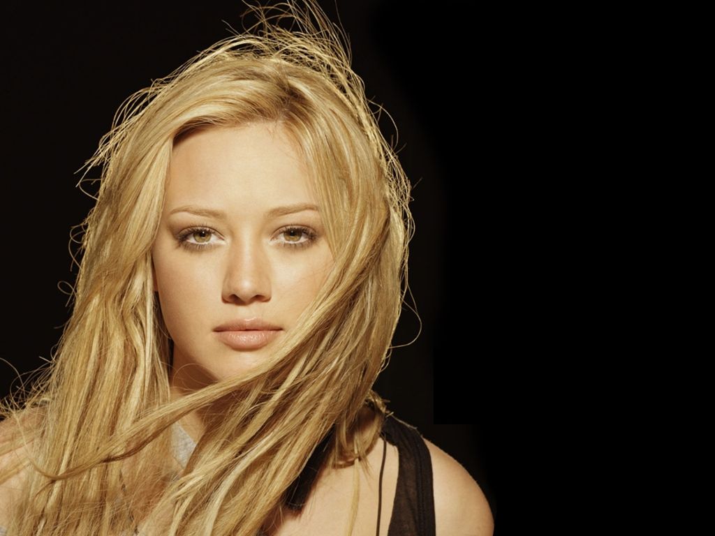 hilary duff wallpaper,hair,face,blond,hairstyle,eyebrow