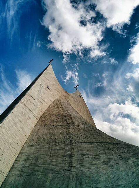 fondos de pantalla s7 edge,cielo,azul,nube,tiempo de día,arquitectura