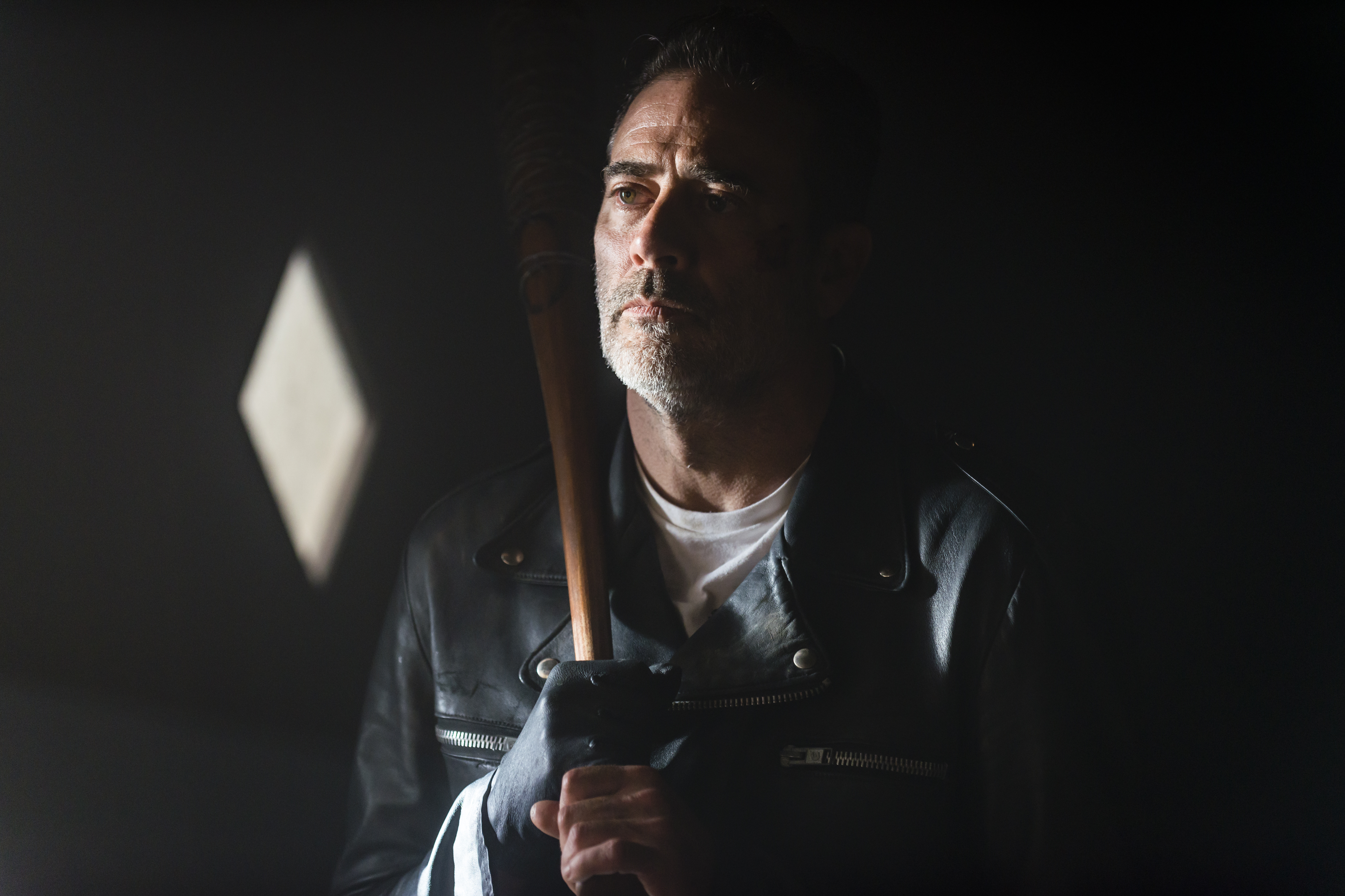 the walking dead negan wallpaper,darkness,performance,microphone,photography,hand