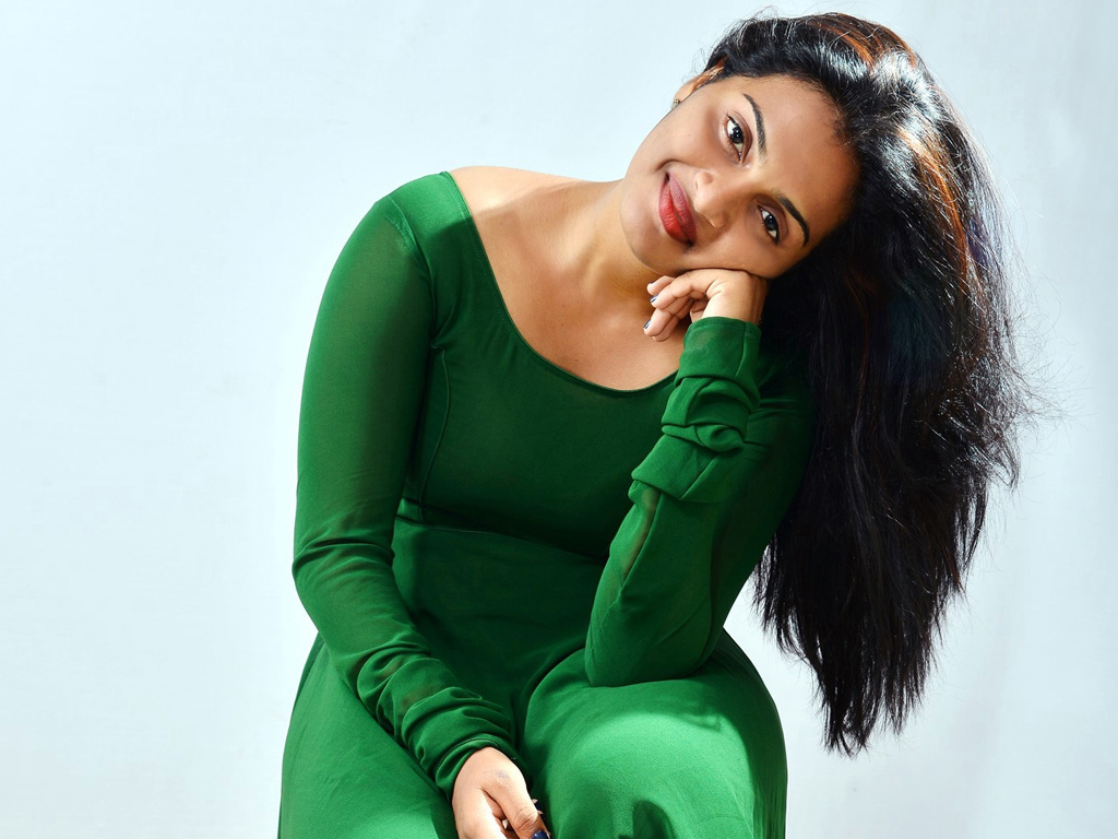 tamil actress wallpapers hq,green,photo shoot,beauty,photography,shoulder