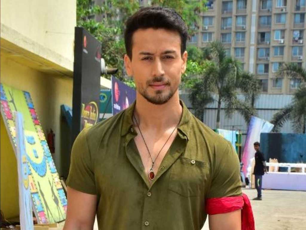 tiger shroff wallpaper,cool,youth,fun,human,smile